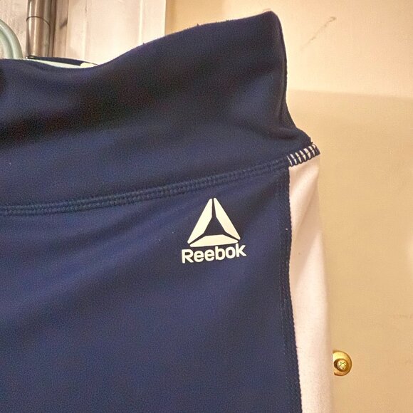 Reebok Girls Flare Leggings M (7/8) Navy Blue - Preloved Excellent - Picture 5 of 6